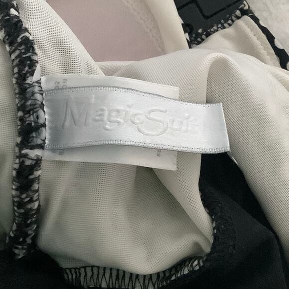 Magicsuit Women One Piece Swimsuit Swimwear Pool Beach Black Vacation Size 6 - Picture 3 of 9